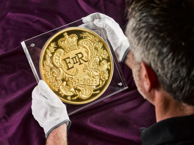 Wharfedale Observer:  Largest-ever coin to mark Queen's Platinum Jubilee. Credit: The Royal Mint