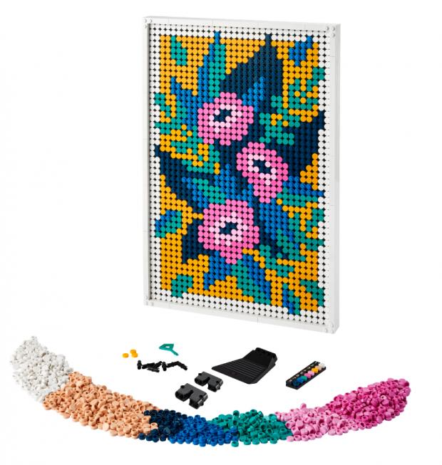 Wharfedale Observer: LEGO® Art Floral Art Set. Credit: LEGO